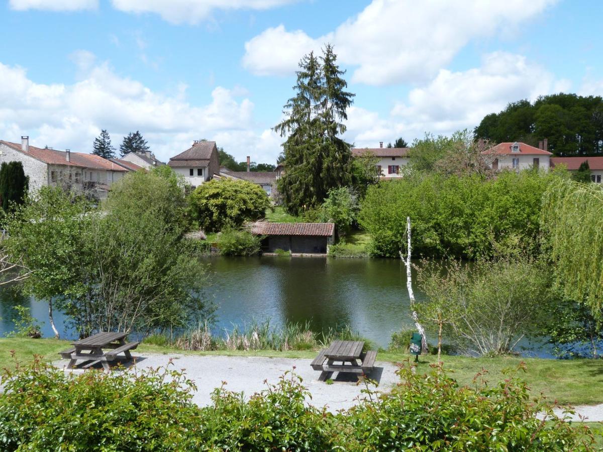 Domaine Des Hameaux Du Lac - Bg Saint-Pardoux-lʼOrtigier Kültér fotó